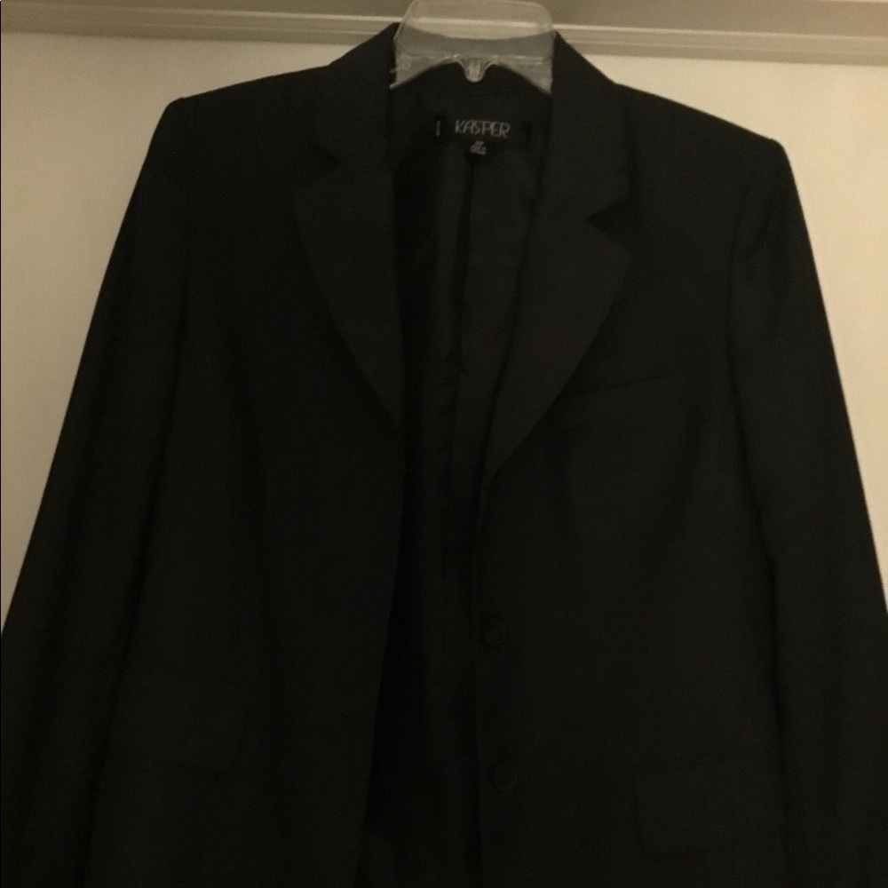 Kasper 2 Piece Ladies Suit